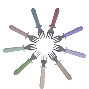 Sin BPA logotipo personalizado grado alimenticio niños pequeños <span class=keywords><strong>cubiertos</strong></span> utensilio chico entrenamiento silicona alimentación Acero inoxidable cuchara tenedor conjunto - Product Image 2