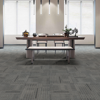 Revêtement de sol commercial de luxe en nylon haute densité, bouclé, ignifuge, avec support en PVC, pour bureaux et expositions, dalles de moquette modulaires