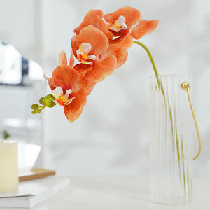 Vente en gros de fleurs artificielles pour la <span class=keywords><strong>d</strong></span>écoration intérieure de mariage orchidée réaliste impression 3d blanche orchidée à 5 têtes en latex au toucher réel - Product Image 4