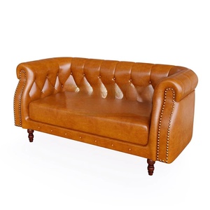 Canapé Chesterfield en cuir capitonné pour bar à whisky ou salon - Product Image 2