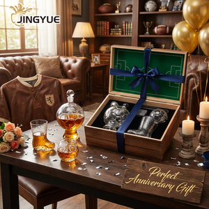 Decantador de Licor y Whisky con Forma de Balón de Fútbol, Juego de Vasos de Cerveza con Forma de Bota y Vaso de Whisky con Forma de Balón, Regalo para Hombres Amantes del Deporte y del Fútbol - Product Image 3