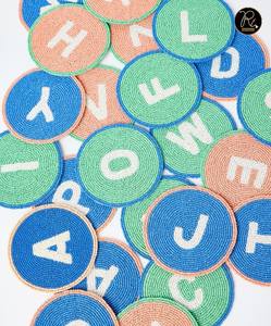 Sous-verre esthétique en perles pour les maisons modernes, accessoire de décoration de table artisanal, parfait pour les tables basses, les salles à manger et les cadeaux - Product Image 3