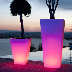 Pots de fleurs d'extérieur lumineux à LED, décoration en PVC illuminée, pot de fleurs lumineux - Product Image 5