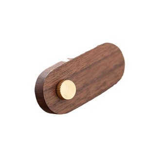 Mini tablero de exhibición de precios de madera de nogal negro, escrito a mano, para panaderías - Product Image 5