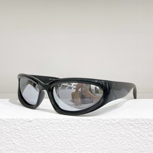 แว่นตากันแดดแบรนด์ดีไซน์ใหม่หรูหราแว่นกันแดดแฟชั่นสำหรับเดินทางแว่นกันแดดสำหรับทุกเพศป้องกันรังสียูวีสำหรับเดินทาง - Product Image 2