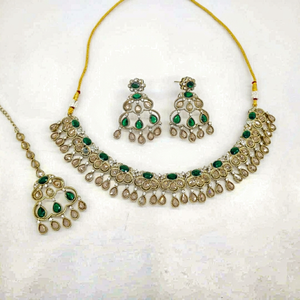 Ensemble de bijoux Mehendi 09535, collier en strass, boucles d'oreilles, tikka, bijoux ethniques pakistanais pour mariage, cadeau de fiançailles, fête de mariage - Product Image 1
