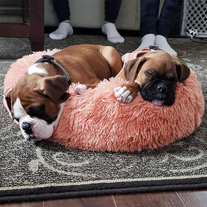 Cama para perros y gatos de tamaño pequeño y mediano, cojín de felpa con forma de piel suave, cueva con patrón sólido, nido para mascotas - Product Image 4