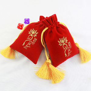 Bolsa de Terciopelo Mágica Bordada Personalizada con Borla para Tarot, Gemas, Adivinación, Bolsa de Terciopelo Roja con Cordón, Bolsa para Dados - Product Image 1
