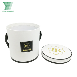 Boîte-cadeau de luxe haut de gamme avec logo personnalisé, bouquet de roses éternelles, emballage de fleurs, ruban, poignée, matériaux recyclés, revêtement UV - Product Image 1