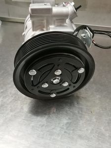 Compresseur de climatisation AUTO AC OEM 883200K660 883200K520 883200K520 X14472802720 pour Toyota Hilux 2.8 Diesel 16-17 - Product Image 3