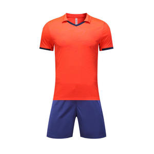 Herren Custom European Soccer Team Uniform Anpassbares Fußball-Kit Set Jersey Sportswear Sublimation Hochwertiges Fußball trikot - Product Image 3