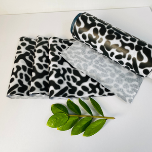 Papier de fantaisie en papier kraft imprimé monochrome et multicolore personnalisé de haute qualité pour un emballage assuré Source d'usine - Product Image 1