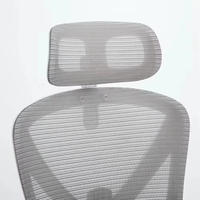 Nouvelle chaise de bureau ergonomique pivotante en maille gris clair avec accoudoirs pour le bureau à domicile et la salle de réunion