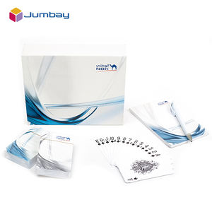 Embalaje de regalo personalizado Kuwait NBK Bank VIP naipe de plástico impermeable Tarjeta de póquer con imán de cartón Cox Pen y Notebook - Product Image 1