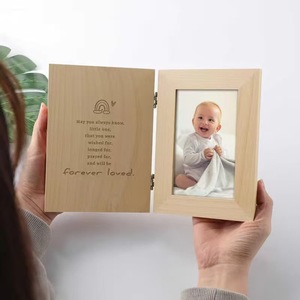 Nouveau design <span class=keywords><strong>personnalisé</strong></span> Souvenir pour enfants nouveau-né <span class=keywords><strong>cadre</strong></span> <span class=keywords><strong>photo</strong></span> en bois pour cadeau de bébé cadres <span class=keywords><strong>photo</strong></span> - Product Image 2