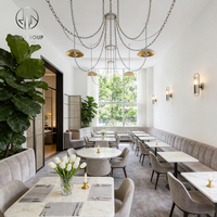 Ensemble de table ronde carrée élégante en marbre Ron Group, chaises en velours, banquette capitonnée en forme de L, mobilier de restaurant