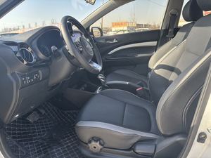 Kia Kx1 à prix avantageux, grande promotion, <span class=keywords><strong>voiture</strong></span> essence, SUV 5 places, voitures d'<span class=keywords><strong>occasion</strong></span> Kia Kx1 - Product Image 6