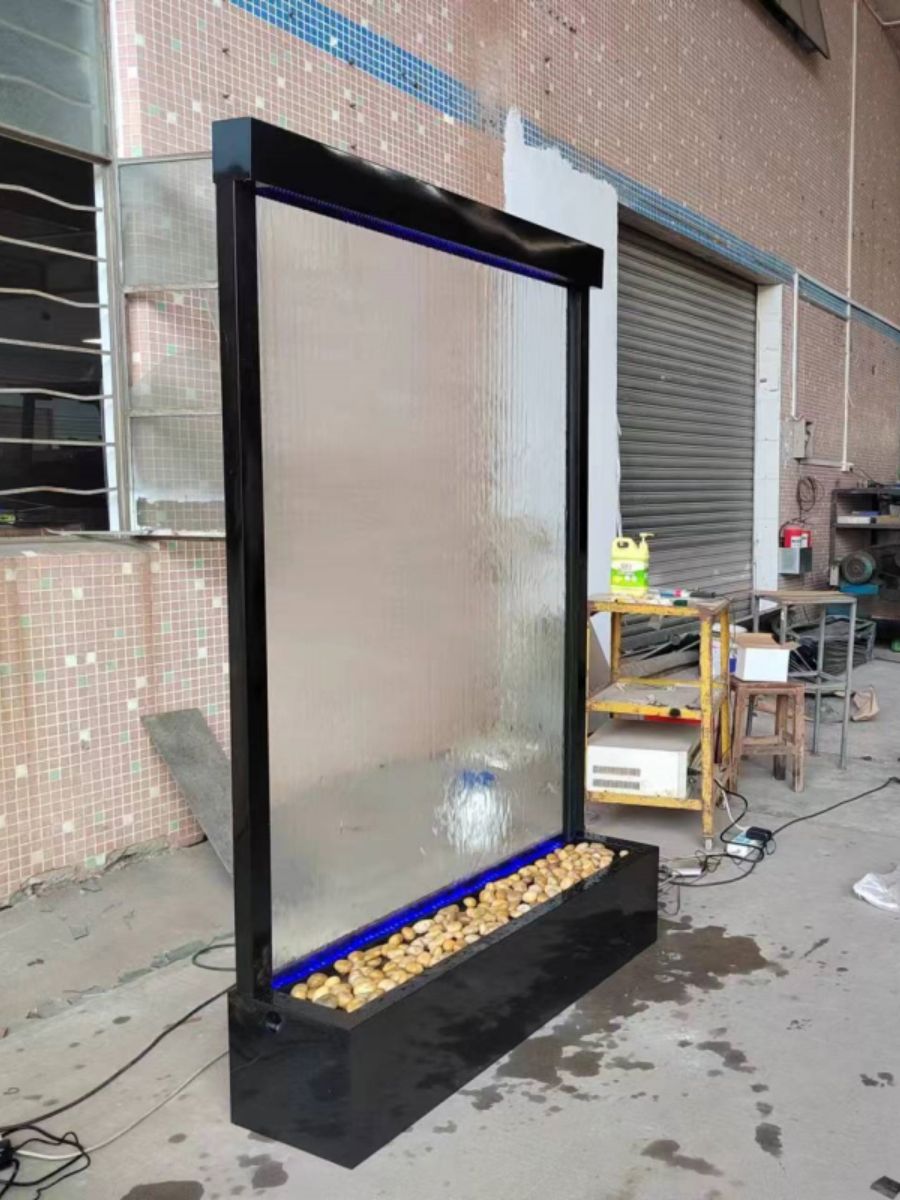 กรอบสีดำ