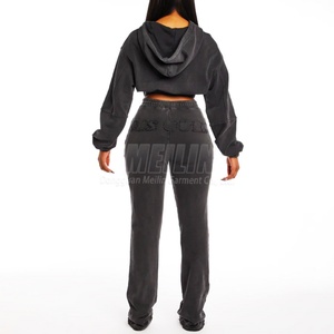 Conjunto de Sudadera con Capucha y Pantalones Deportivos para Mujer, con Logotipo Bordado, Lavado Ácido, Cierre de Cremallera, Color Negro, Dos Piezas - Product Image 4