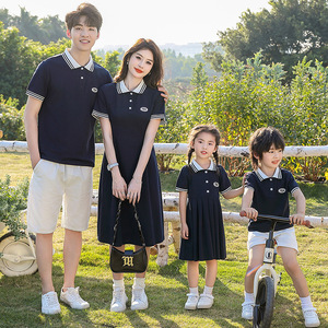 Tenues assorties pour la <span class=keywords><strong>famille</strong></span>, vêtements <span class=keywords><strong>d</strong></span>écontractés pour les <span class=keywords><strong>vacances</strong></span> à la plage, t-shirt et robe longue assortis, <span class=keywords><strong>été</strong></span> 2025 - Product Image 3