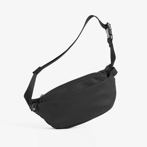 Bolso de Pecho para Hombre OEMODE, Tela Oxford Negra, Correa de Hombro Impermeable, Estilo Casual para el Día a Día, Primavera 2024 - Product Image 1