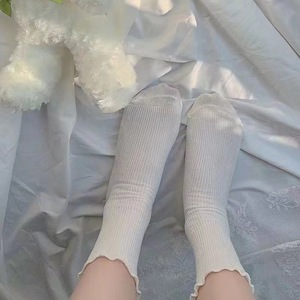 Women's Mid-Calf Slouch Socks Solid Color Ruffled <b>Edge</b> Breathable Sweat-Absorbing Polyester White <b>Black</b> Japanese Style - Product Image 2