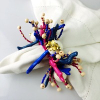 Anneau de serviette en forme de boule de corail fait à la main, décoration de fête de mariage, nouveau design de mariage, plusieurs couleurs avec abeille