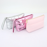 Pochette de maquillage personnalisée en nylon matelassé rembourré noir, imperméable, pour cosmétiques, maquillage, articles de toilette, beauté, soins de la peau