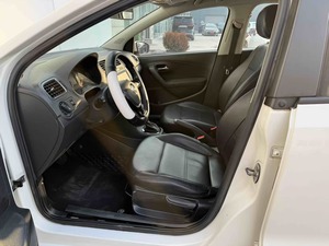 <span class=keywords><strong>Volkswagen</strong></span> <span class=keywords><strong>Polo</strong></span> Usata <span class=keywords><strong>2018</strong></span> 1.5L Automatica Comfort, Veicolo a Benzina, in Buone Condizioni, Senza Incidenti - Product Image 4