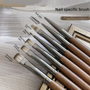 Nuevo Pincel para Decoración de Uñas de 12 mm con Mango de Madera, Diseños Finos en 3D, Pincel Plano para Manicura Francesa, Forma Ovalada, Férula Ondulada para Venta al por Mayor - Product Image 4