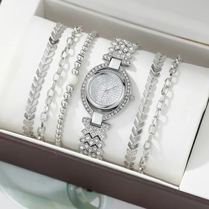 Reloj sencillo de cuarzo para mujer, pulsera con diseño de estrella y <span class=keywords><strong>Luna</strong></span>, con <span class=keywords><strong>calendario</strong></span>, a la moda, con combinación de mariposas, TMW-LILI230411-2 - Product Image 2