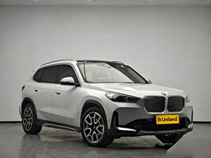 Auto Usata B.<span class=keywords><strong>M</strong></span>.W IX1 2023 XDrive 30L Pacchetto <span class=keywords><strong>X</strong></span> Design in Vendita da Uniland in Cina - Product Image 3