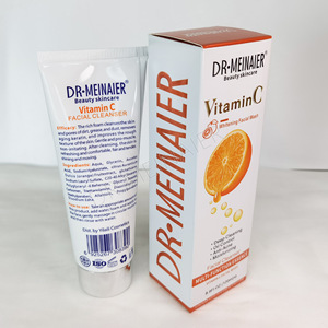 <span class=keywords><strong>Detergente</strong></span> <span class=keywords><strong>Viso</strong></span> Schiumogeno Vegano alla Vitamina C Anti-Acne, Crema Sbiancante e Illuminante con Base di Sapone Naturale Idratante - Product Image 6