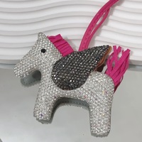 Petit Pégase créatif en cuir pour le bricolage, pendentif de sac de poney en strass, ange volant, cheval, porte-clés, accessoires de bijoux, vente en gros
