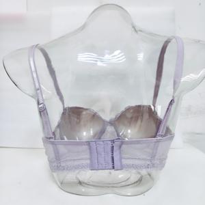 <span class=keywords><strong>Reggiseno</strong></span> <span class=keywords><strong>imbottito</strong></span> <span class=keywords><strong>con</strong></span> <span class=keywords><strong>ferretto</strong></span> e ricamo floreale viola chiaro in pizzo, coordinato <span class=keywords><strong>con</strong></span> perizoma in rete trasparente, lingerie intima da boudoir per donna, all'ingrosso, ODM - Product Image 4