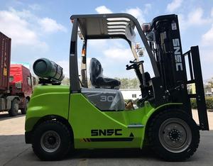 Montacargas de Gasolina SNSC FL35 con Motor Nissan K25, Precio de Montacargas de Gasolina y Propano de 3.5 Toneladas con Accesorios - Product Image 4