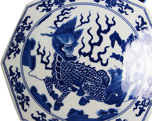 Décorations de vase en porcelaine bleue et blanche de nouveau style Chine Antique Binaural <span class=keywords><strong>Yuan</strong></span> Dynasty Vase en céramique plat bleu et blanc - Product Image 6