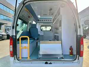 Foton G9 guida a destra ambulanza con trasferimento di pazienti a benzina per il monitoraggio di auto soccorso medico a pressione negativa veicolo furgone a buon mercato - Product Image 5