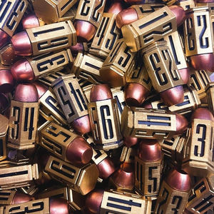 Dado Metálico de 9mm con 6 Caras, Dado Poliedro D6, Juego de Dados Multicolor, Divertidos Accesorios para Juegos de Familia, Pub y Club - Product Image 5