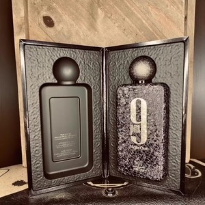 <span class=keywords><strong>Parfum</strong></span> arabe <span class=keywords><strong>de</strong></span> haute qualité 9 PM pour hommes, vaporisateur <span class=keywords><strong>de</strong></span> <span class=keywords><strong>parfum</strong></span> 9 PM avec un <span class=keywords><strong>parfum</strong></span> longue durée d'ébène, <span class=keywords><strong>de</strong></span> violette, <span class=keywords><strong>de</strong></span> <span class=keywords><strong>patchouli</strong></span>, <span class=keywords><strong>de</strong></span> pomme et <span class=keywords><strong>de</strong></span> bois <span class=keywords><strong>de</strong></span> santal - Product Image 3