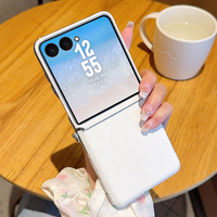 Funda Plegable para Teléfono con Diseño de Cuadrícula de Rombo, de Cuero, con Brazalete de Perlas, Marco Dorado Electrochapado, Resistente a Impactos