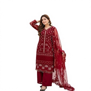 Ensemble Kurta en coton rouge brodé avec pantalon palazzo, coupe ample traditionnelle, longueur cheville, tenue ethnique style Inde Pakistan - Product Image 1