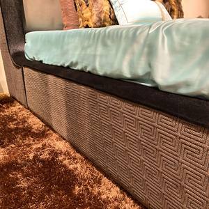 Lit de princesse de luxe VERSACEN avec cadre en bois massif et revêtement en cuir italien, broderie artistique, mobilier de chambre à coucher pour appartement - Product Image 6