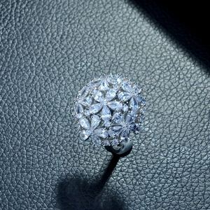 HIBRIDE bijoux pour femmes à la mode forme de fleur Zircon cubique anneaux pour femmes bague de mariage bijoux de mode Anillos Mujer R-256 - Product Image 3