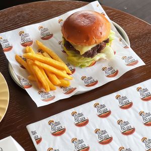 Papier d'emballage pour hamburgers en gros, imprimé sur mesure, résistant à la graisse, imperméable, écologique, en papier couché PE de qualité alimentaire - Product Image 3