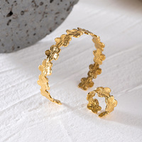Europe Amérique 18kgold 5D Craft Rib Flower Opening Ring Light Luxury Ins Wind Titanium Steel Bracelet Jewelry