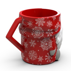 Taza de Cerámica Navideña Decorativa 3D Roja y Verde de Alta Gama, con Diseño de Gnomo Sentado y Copo de Nieve, para Regalo - Product Image 3