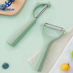 Tùy chỉnh màu sắc sắc nét lưỡi thép không gỉ Hướng dẫn sử dụng nhà bếp rau khoai tây <span class=keywords><strong>Peeler</strong></span> với nonslip Ergonomic xử lý cho cà rốt khoai tây - Product Image 6