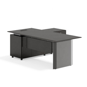 Bureau et chaise de direction pour bureau à domicile Mobilier de bureau pour ordinateur de haute qualité, sûr et durable avec serrure de tiroir - Product Image 1