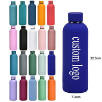 Bouteille d'eau en acier inoxydable à double paroi avec logo personnalisé, revêtement en caoutchouc doux au toucher, thermos isolé sous vide, gobelets isothermes
